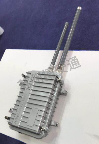 玻璃鋼天(tian)線